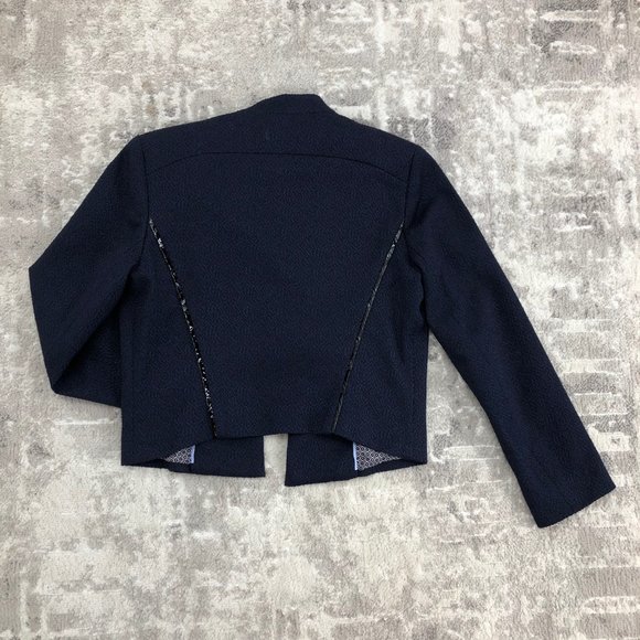 Tristan - Cropped Blazer with Patent Leather Detail - Picture 4 of 4